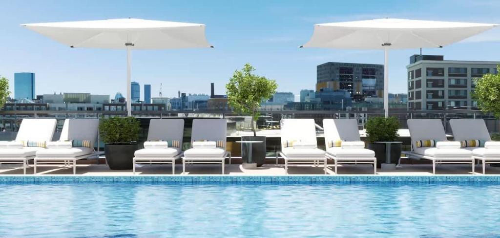 North End 2BR Condo w Pool & Gym, Boston