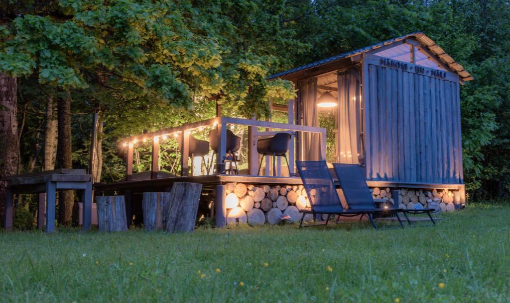 CLOUDS AND CLAY Ligatne, Ratnieki