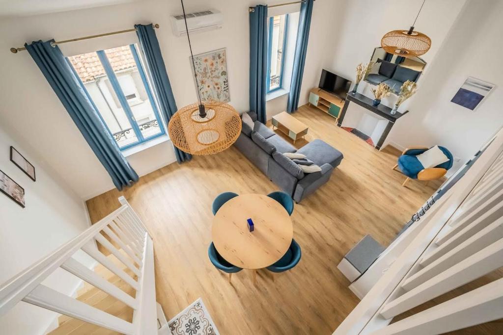 Le Chenal - Appartement Duplex proche des halles, Narbonne
