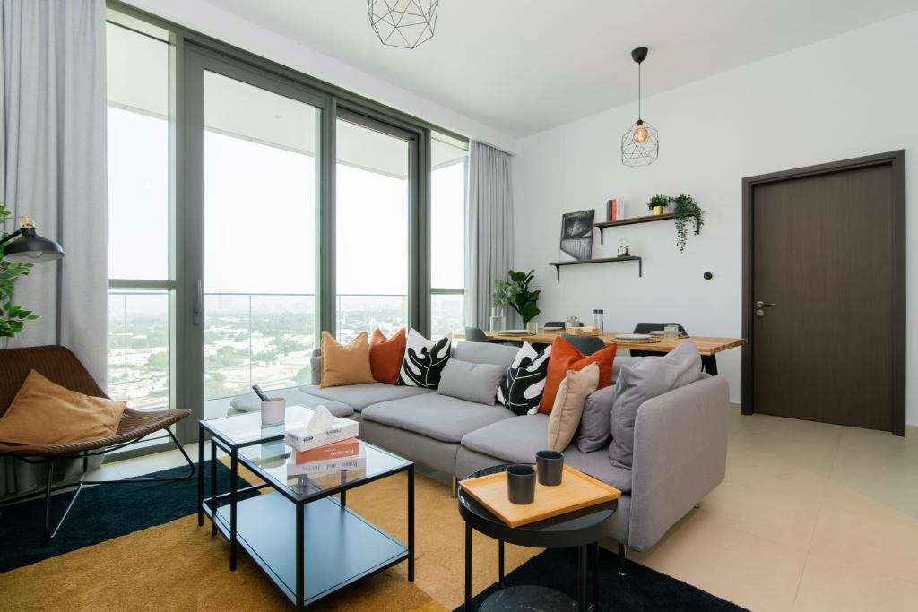 Elite Escape Holiday Home - 1 BHK Getaway with Dubai Mall Access - 1502, Dubái
