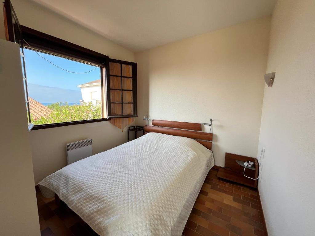 VUE MER Maison individuelle 30 m de la plage 4 chambres 10 couchages jardin parking LXRM26 - 5