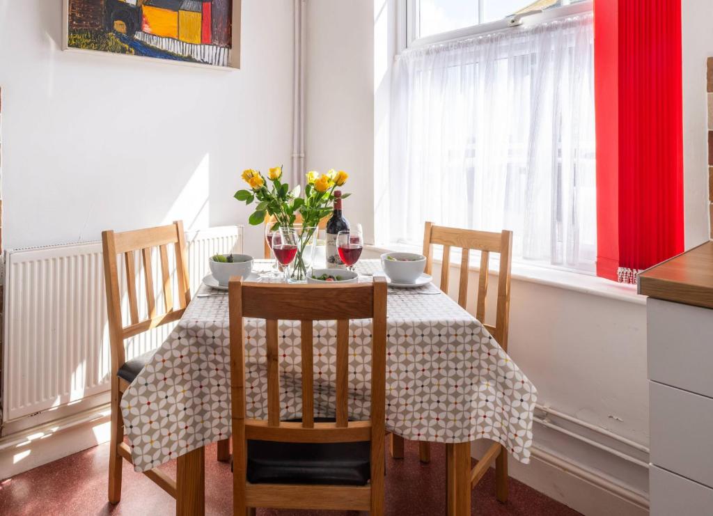 Pebbles, King St - Aldeburgh Coastal Cottages, Aldeburgh
