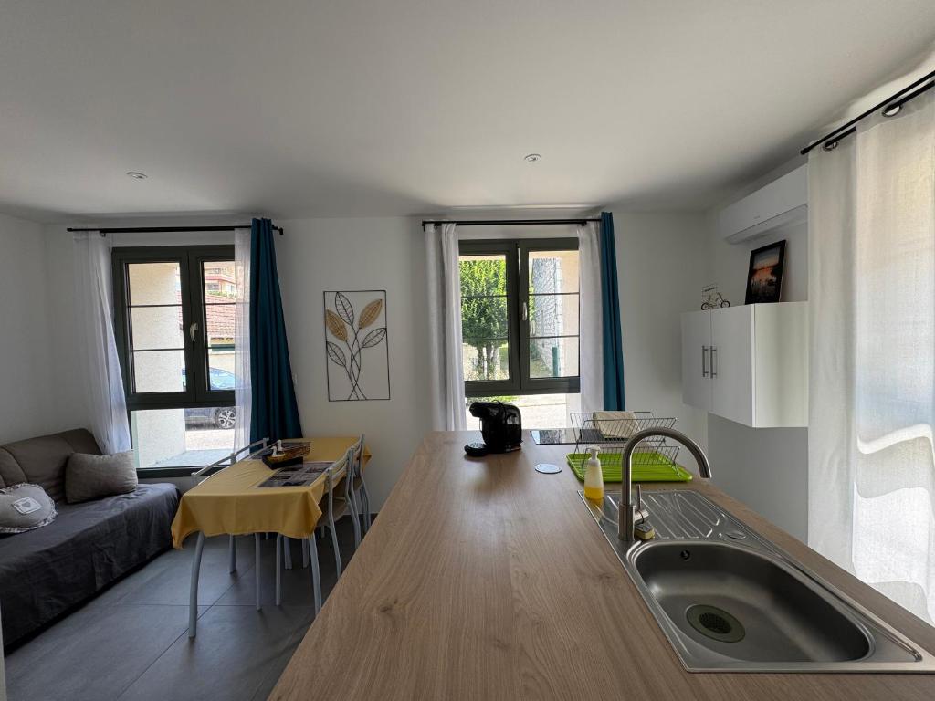 Hébergement neuf, centre-ville de Morestel - Résidence Boyraz - 5