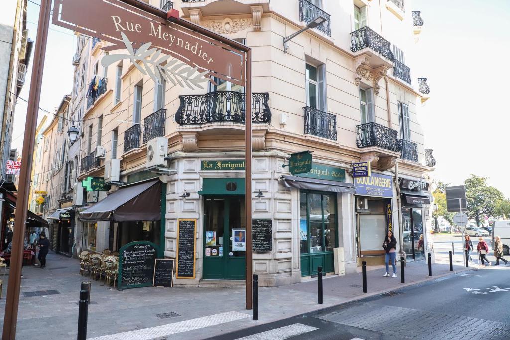 Good location flat, Cannes