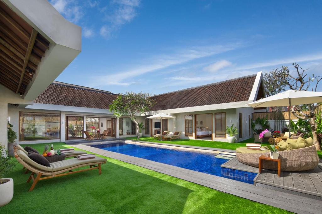 NEW, Seminyak 8 Bed,10 Bath Villa, Best Location, Seminyak