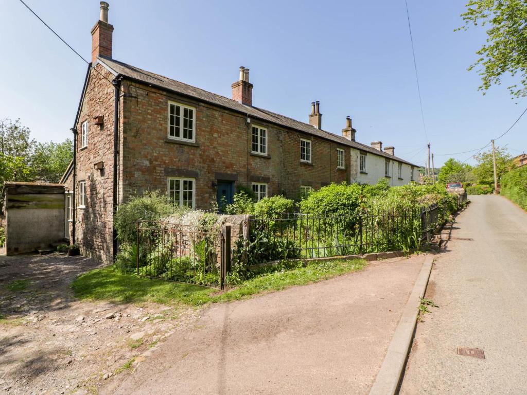 Pennfields, Blakeney