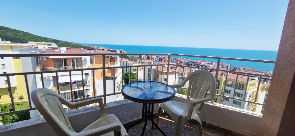 Imperial Sea View Apartment, Sveti Vlas