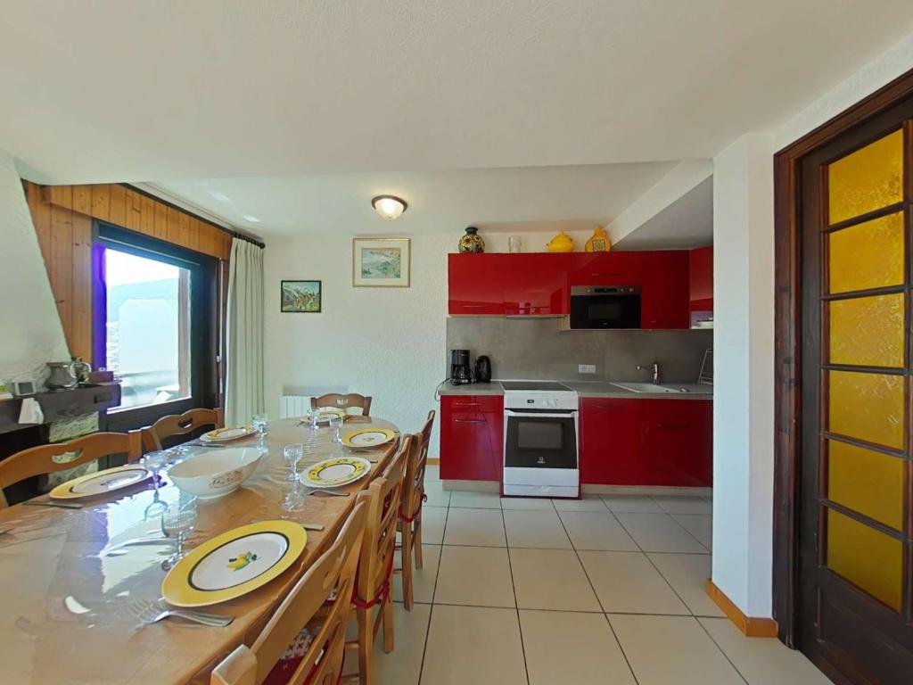Superbe Appt 5 Pièces, 8 Couchages, Cheminée, Balcon Sud, au Grand-Bornand - FR-1-241-197 - 4