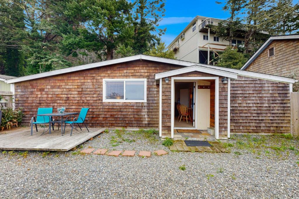 Harbor View Studio Cottage, Gold Beach