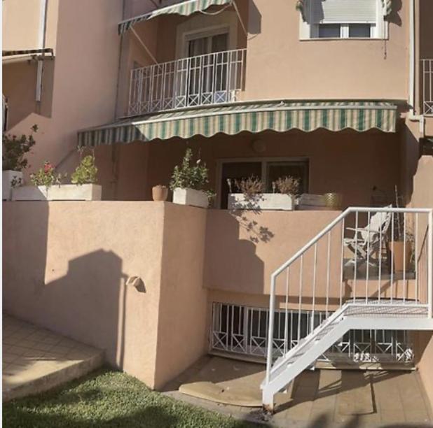 Casa adosada con piscina a 5 minutos de la playa . - 5