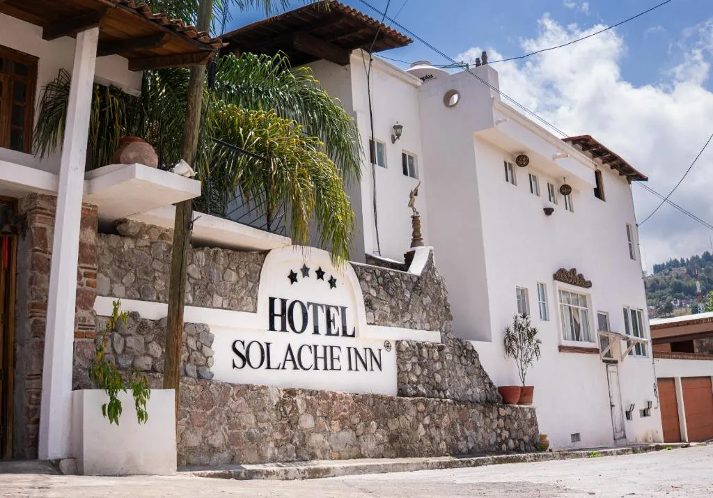 SOLACHE INN, hotel in Zitácuaro