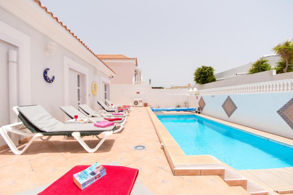 Tranquil 4 Bedroom Holiday Villa - 2