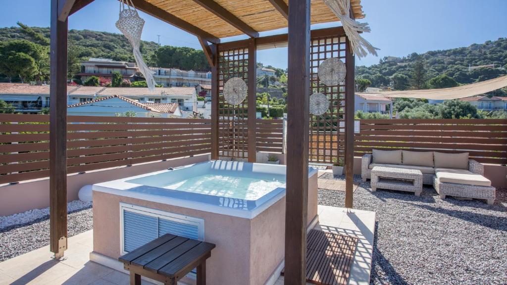 Hot tub