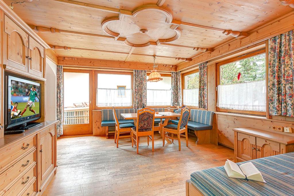 Ferienhaus Sahra - 2