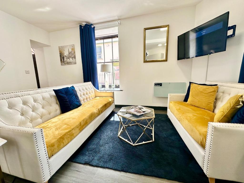 Luxury apartment, Mountain View in a Heritage Town, Blaenavon