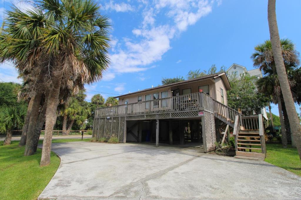 Steele Magnolias on Folly, Folly Beach