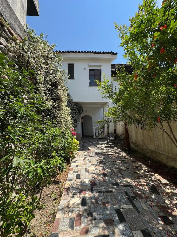 MoodHaus - City Garden Escape, Skadar