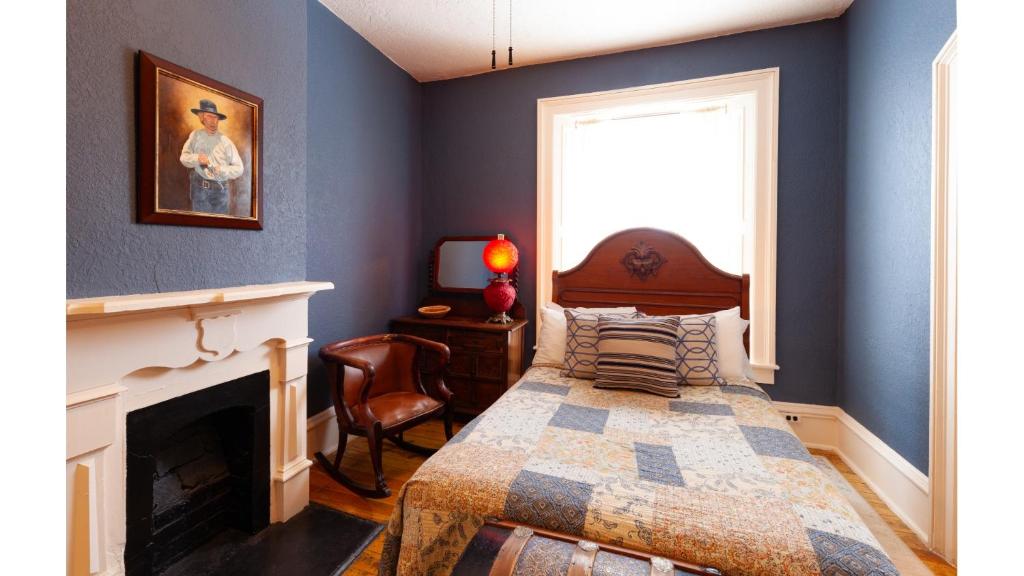 Wyatt Earp - Historic Hotel, Cimarron