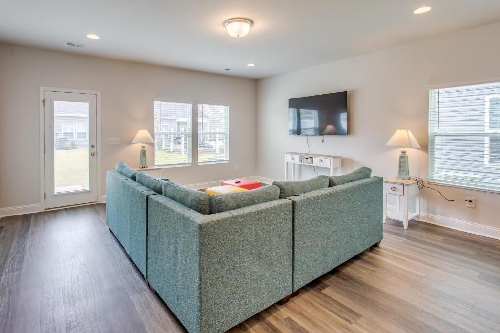 4 Mi to Ocean Coastal Gem in North Carolina!, Ocean Isle Beach