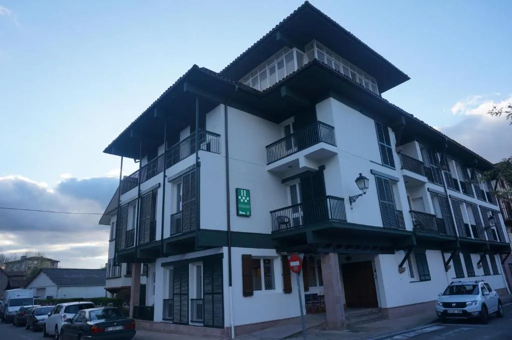 Hotel Elizondo，位于埃利松多的酒店