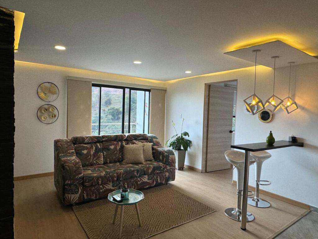 El Encanto - La Trinidad, cabaña con jacuzzi, Duitama