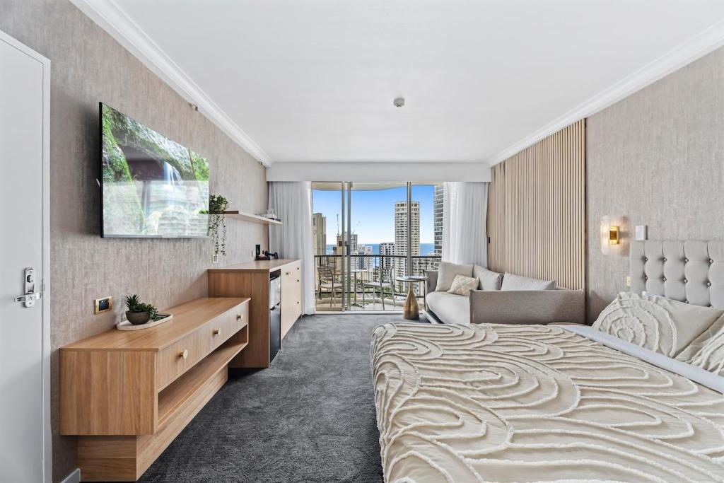 King Suite - Ocean View, Renovated Luxury - Lev 19, Gold Coast