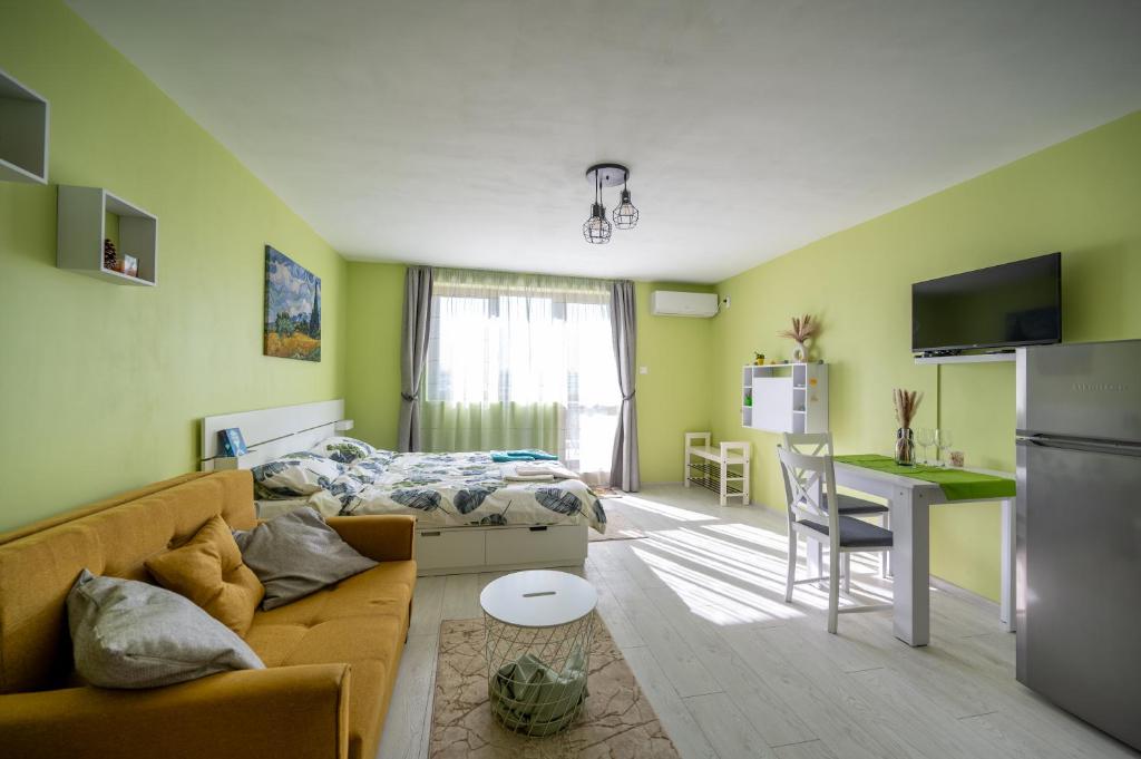 Skyline Studio, Sofía