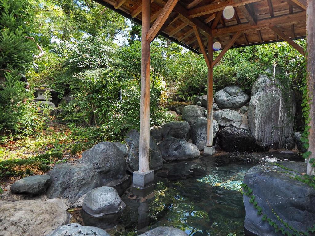 Hot spring bath
