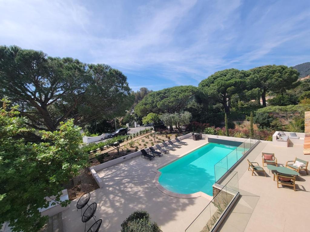 Villa Boucharel, grande piscine, à 10 min à pied de la plage - 5