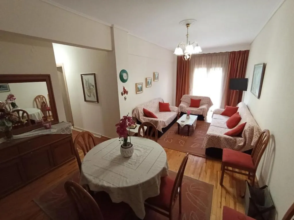 Cozy Apartment in Grevena, hotel in Grevena