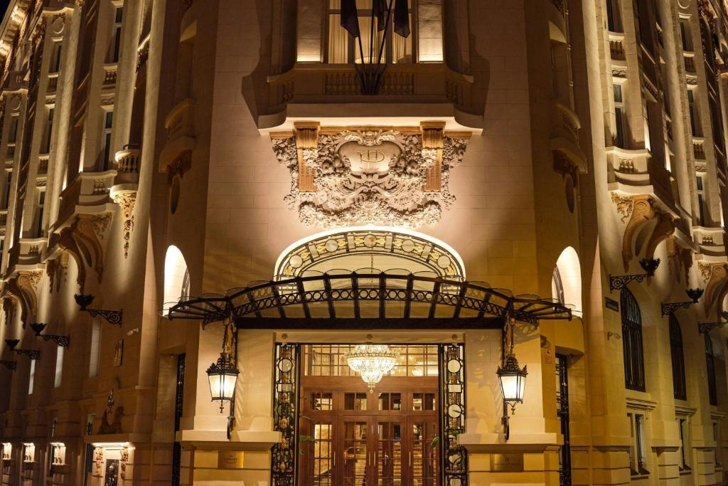 غرفة الاجتماعات/الاحتفالات