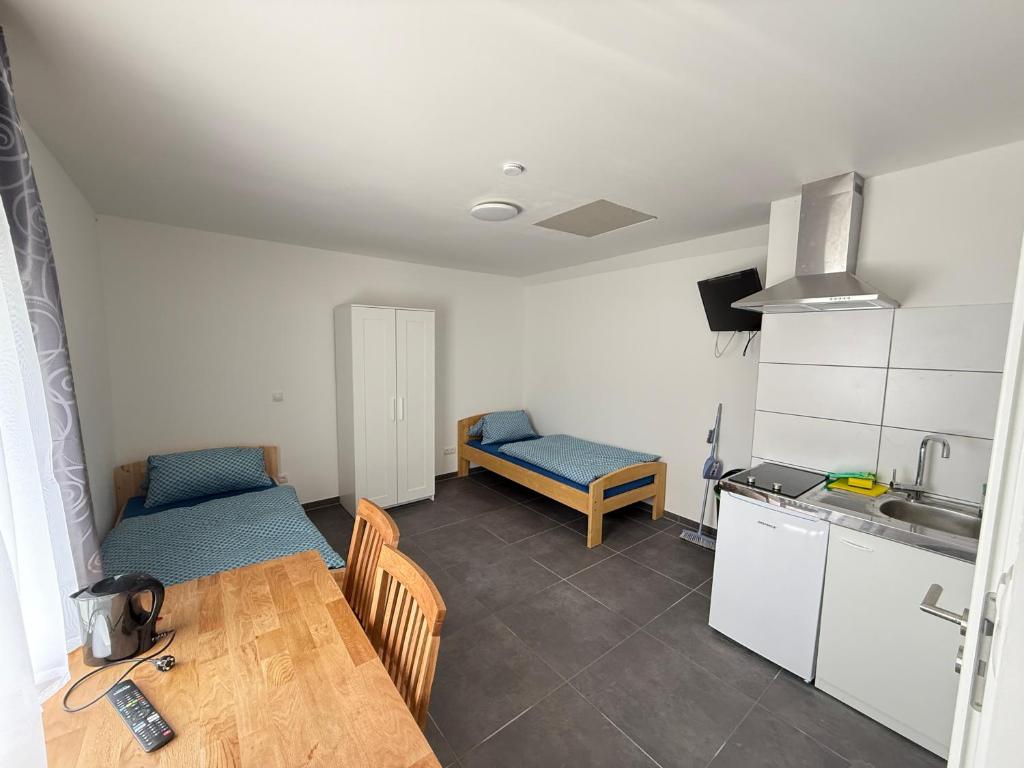 Neu 2025 Apartment mit Bad und Küche zwischen Köln und Bonn, Wesseling