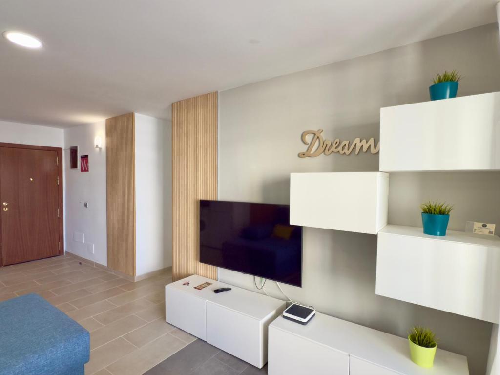 OHMYHOST360 - Dream Home Holidays - 4
