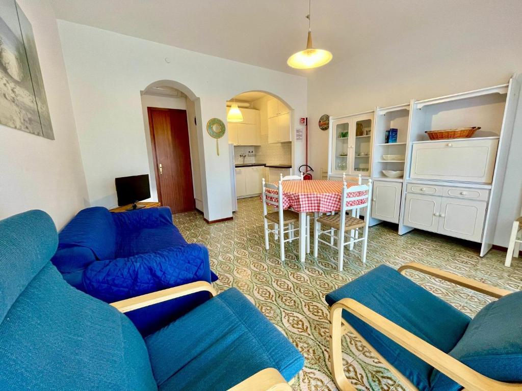 Amazing villa with private garden - 2