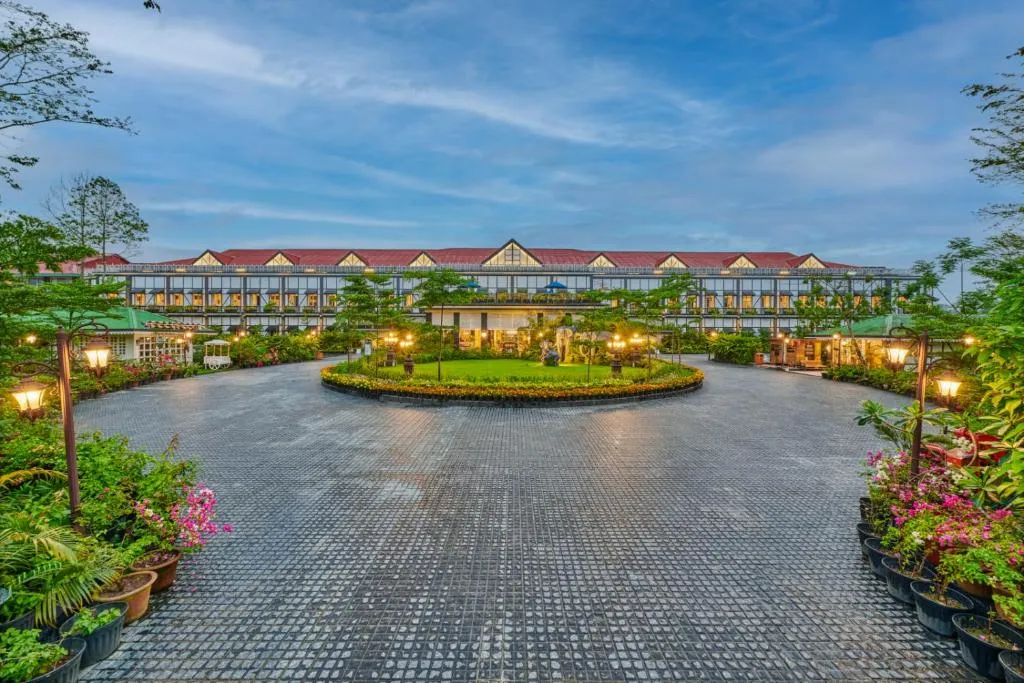 MAYFAIR Tea Resort, hotel in Siliguri