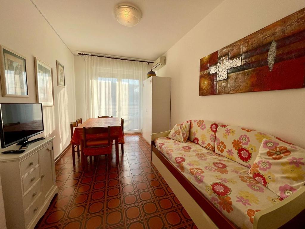 Relax in a flat with pool - 2