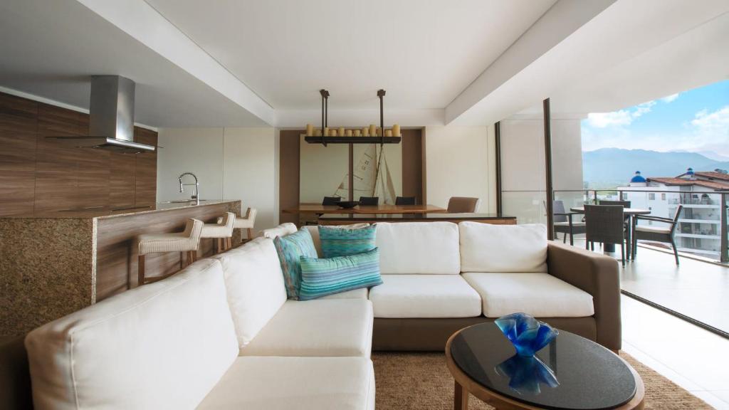 Live Aqua Private Residences Marina Vallarta - 2