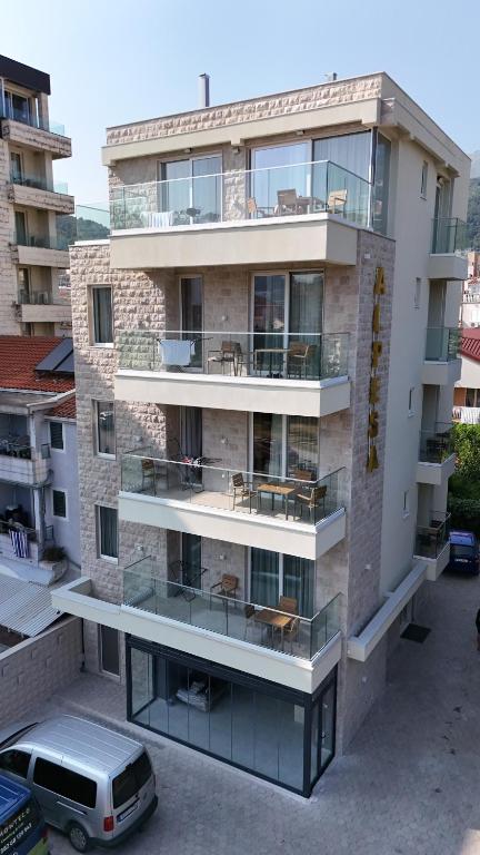 Alpesa Apartments - 1