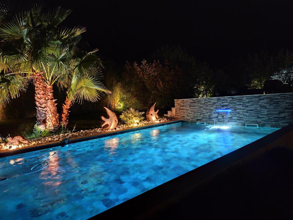 Chamarte villa piscine chauffées jardin clôturé Aix en Provence - 2