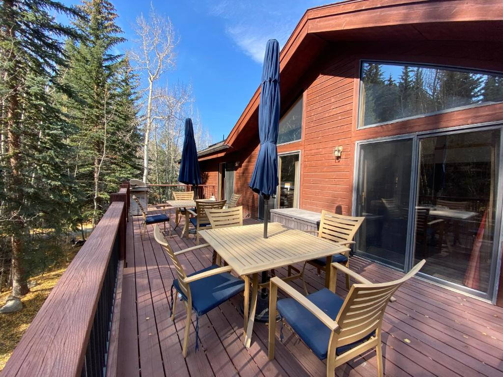 Bryant Home 1826 by SummitCove Lodging, Keystone