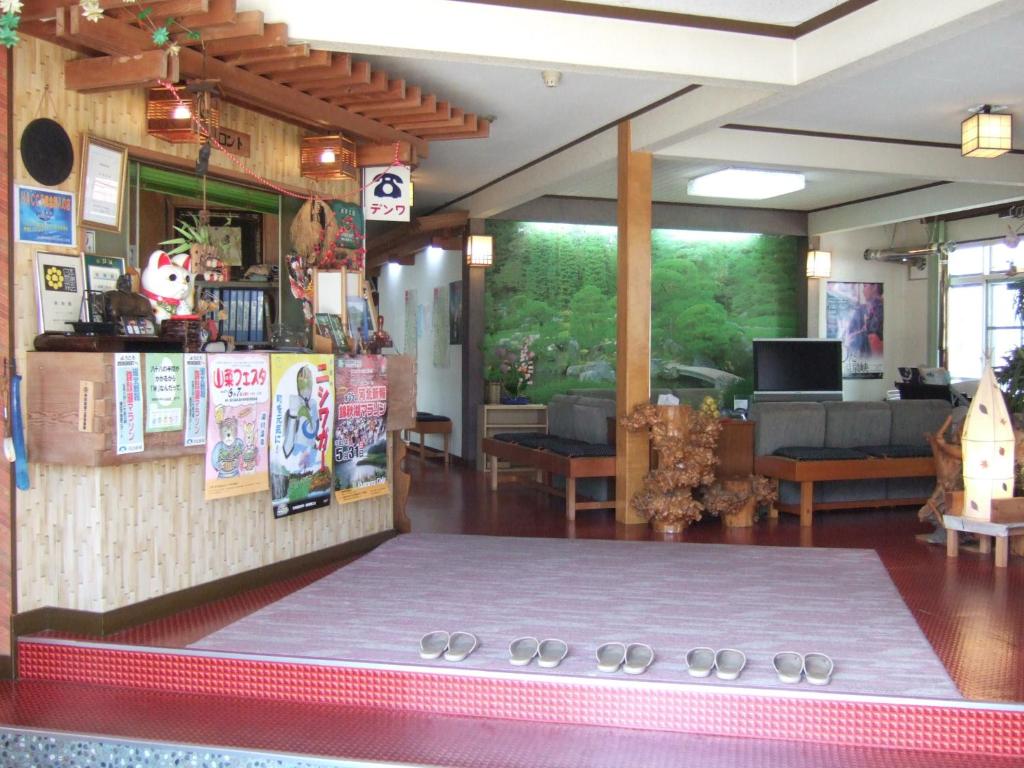 Lobby, Ryokan Shinseikan in Nishiwaga
