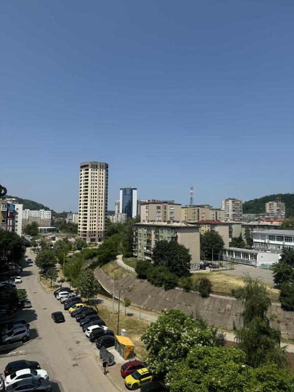 Aparman Stupine, Tuzla