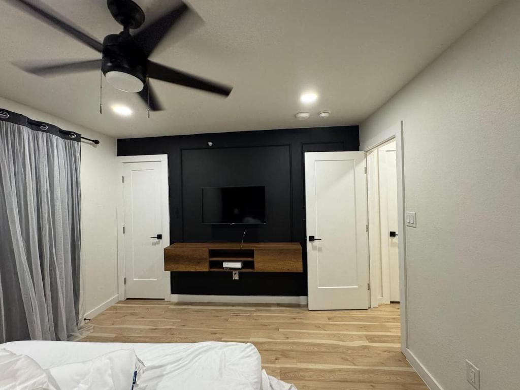 Lofts at Arlington Unit 4, Arlington