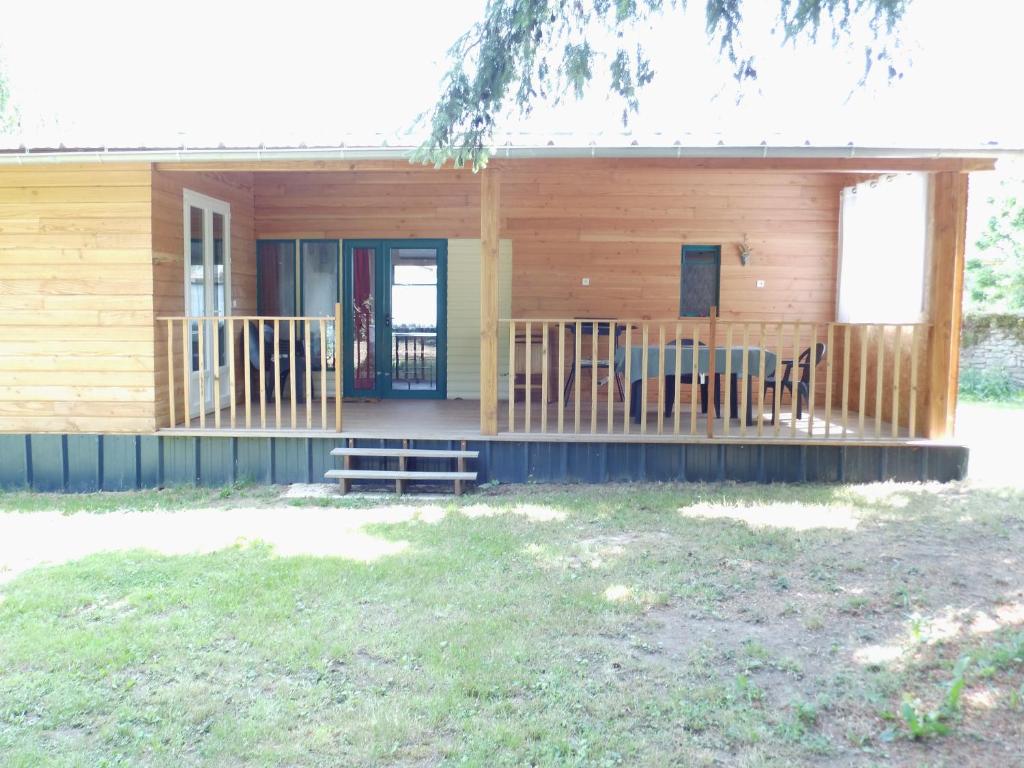 Le Cèdre, Montlay-en-Auxois