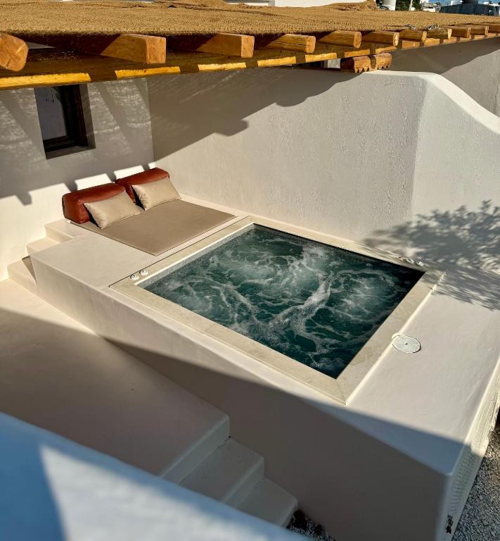 Conte Mykonos I, Mykonos