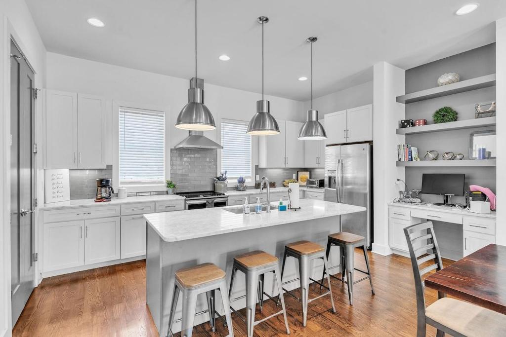 Upscale Sanctuary With Private Patio, Nashville