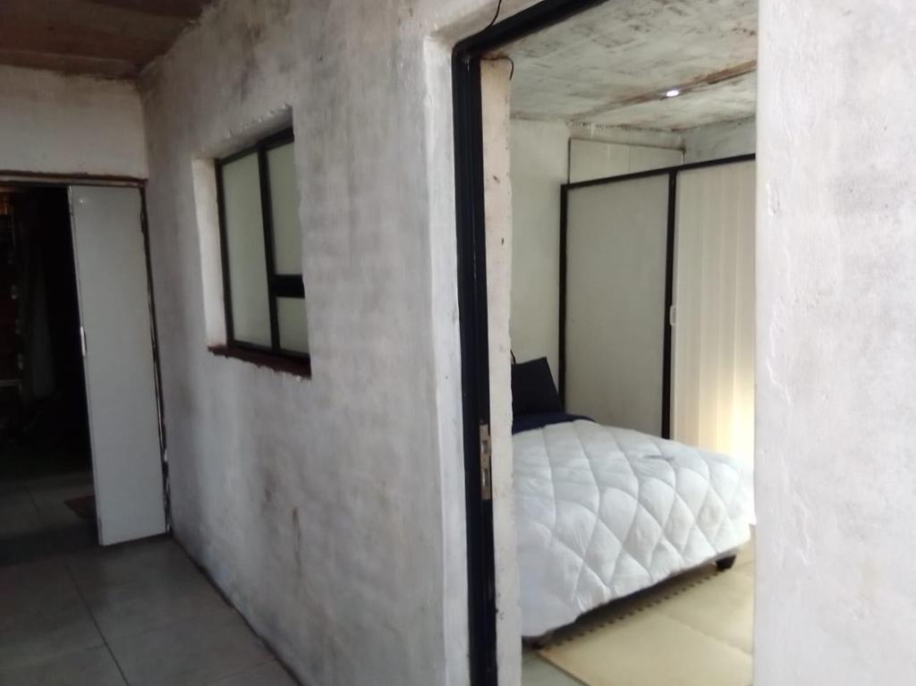 Mokoena Village guesthouse, Akasia