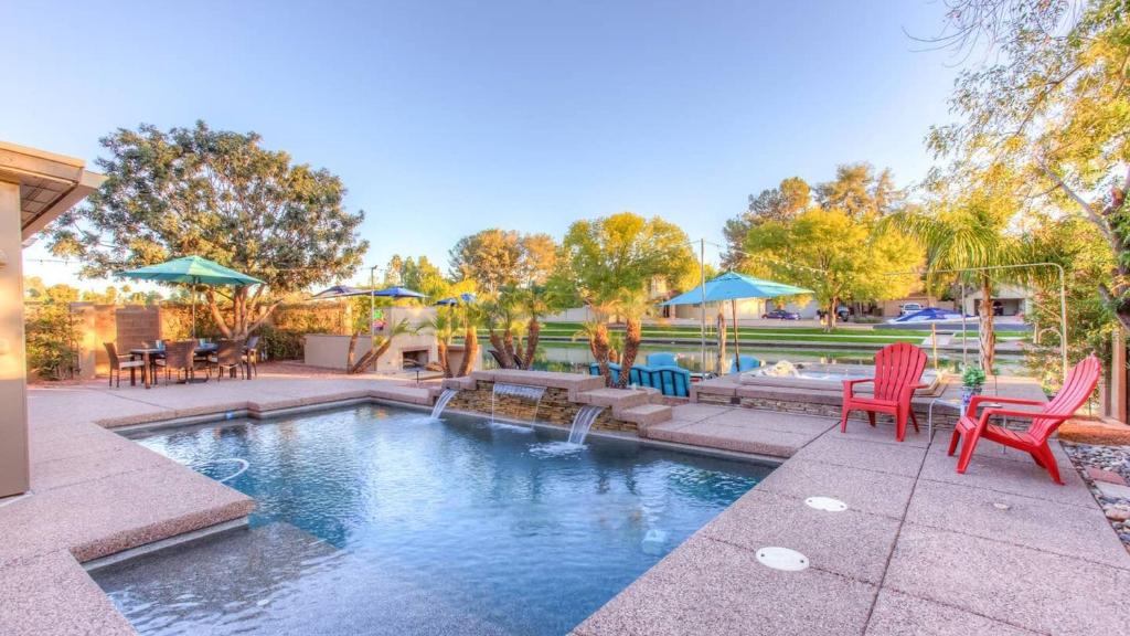 Mesa Lake Front House With Pool and Hot Tub, Mesa