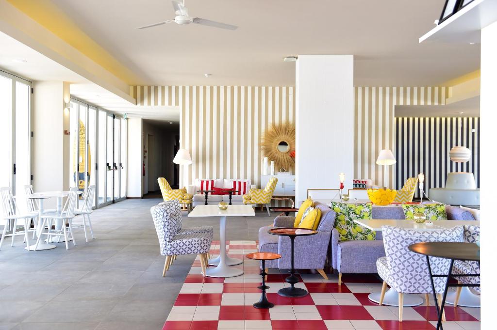 Bar/lounge, Pestana Alvor South Beach in Alvor