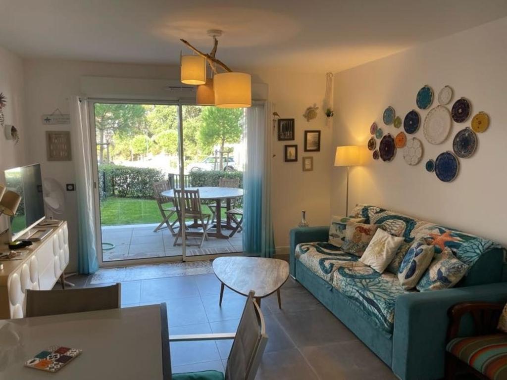 Appartement de standing avec jardin privatif, proche du lac et du centre, parking inclus - 1